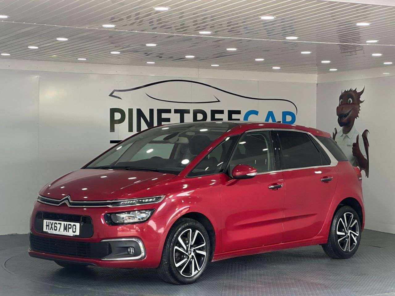 A 2017 CITROEN C4 PICASSO 1.6 BlueHDi Flair MPV 5dr Diesel Manual Euro 6 (s/s) (120 ps) A 2017 CITROEN C4 PICASSO 1.6 BlueHDi Flair MPV 5dr Diesel Manual Euro 6 (s/s) (120 ps)