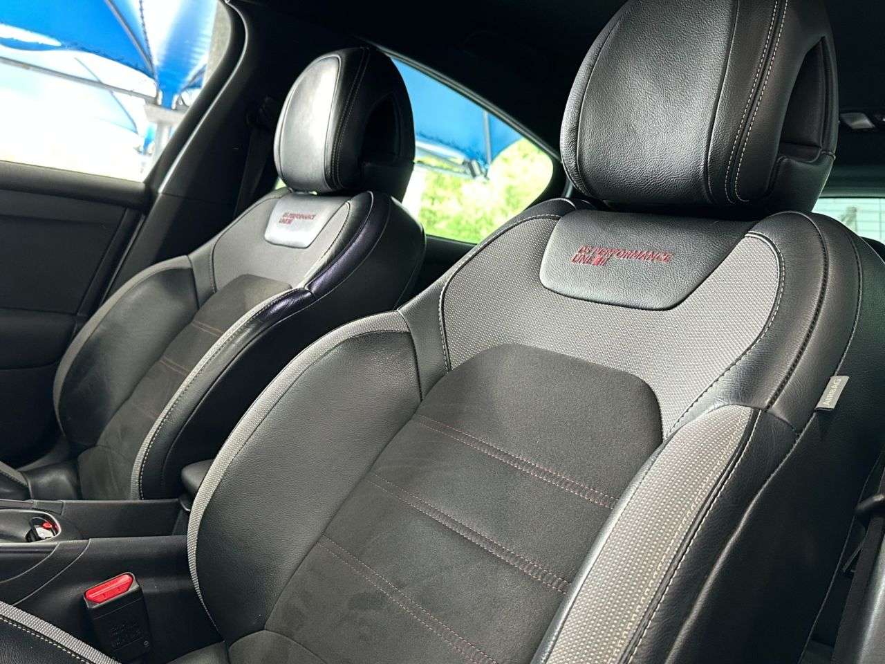 2017 DS AUTOMOBILES DS 4 2017 DS AUTOMOBILES DS 4