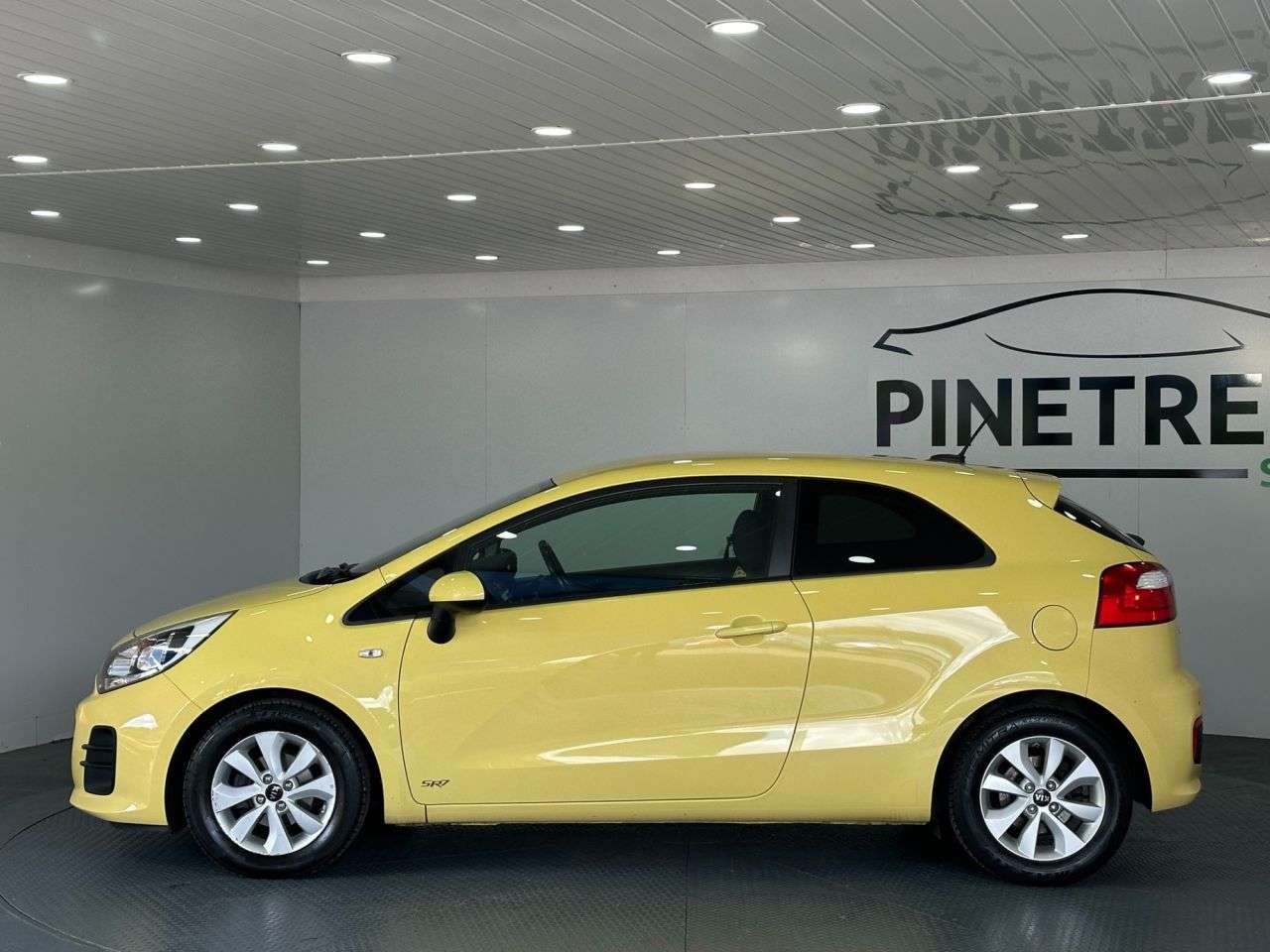 2016 KIA RIO 2016 KIA RIO
