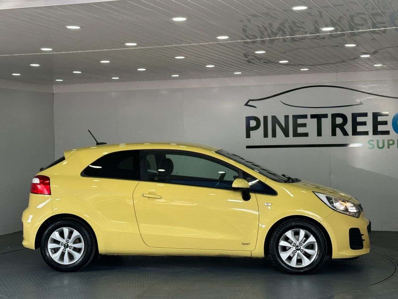 2016 KIA RIO 2016 KIA RIO