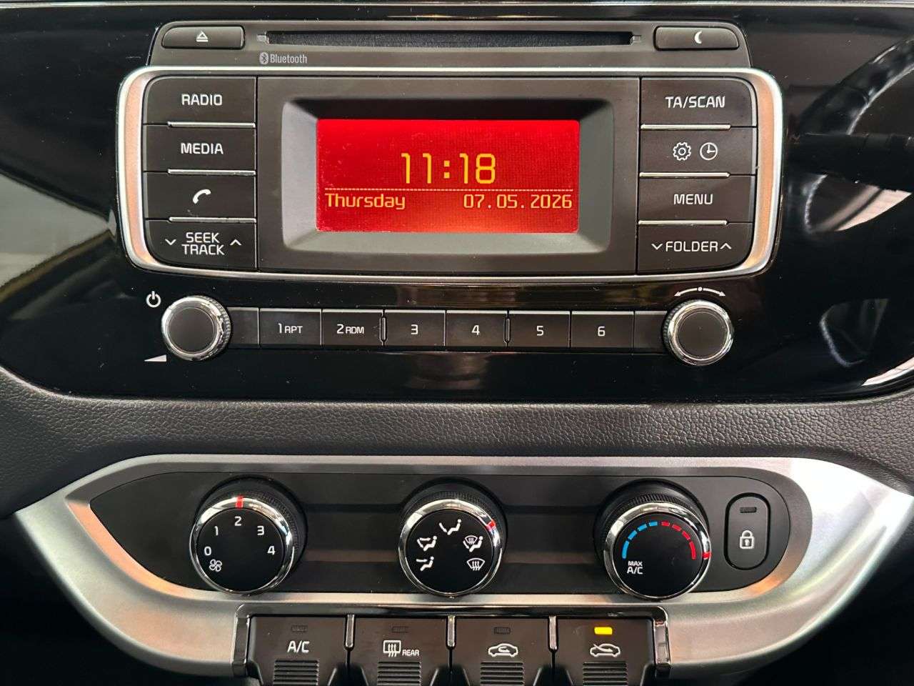 2016 KIA RIO 2016 KIA RIO