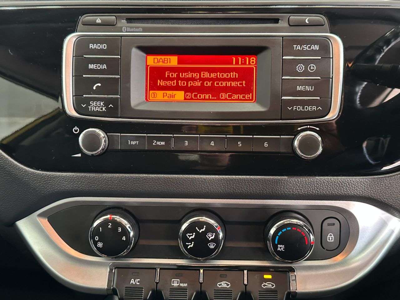 2016 KIA RIO 2016 KIA RIO
