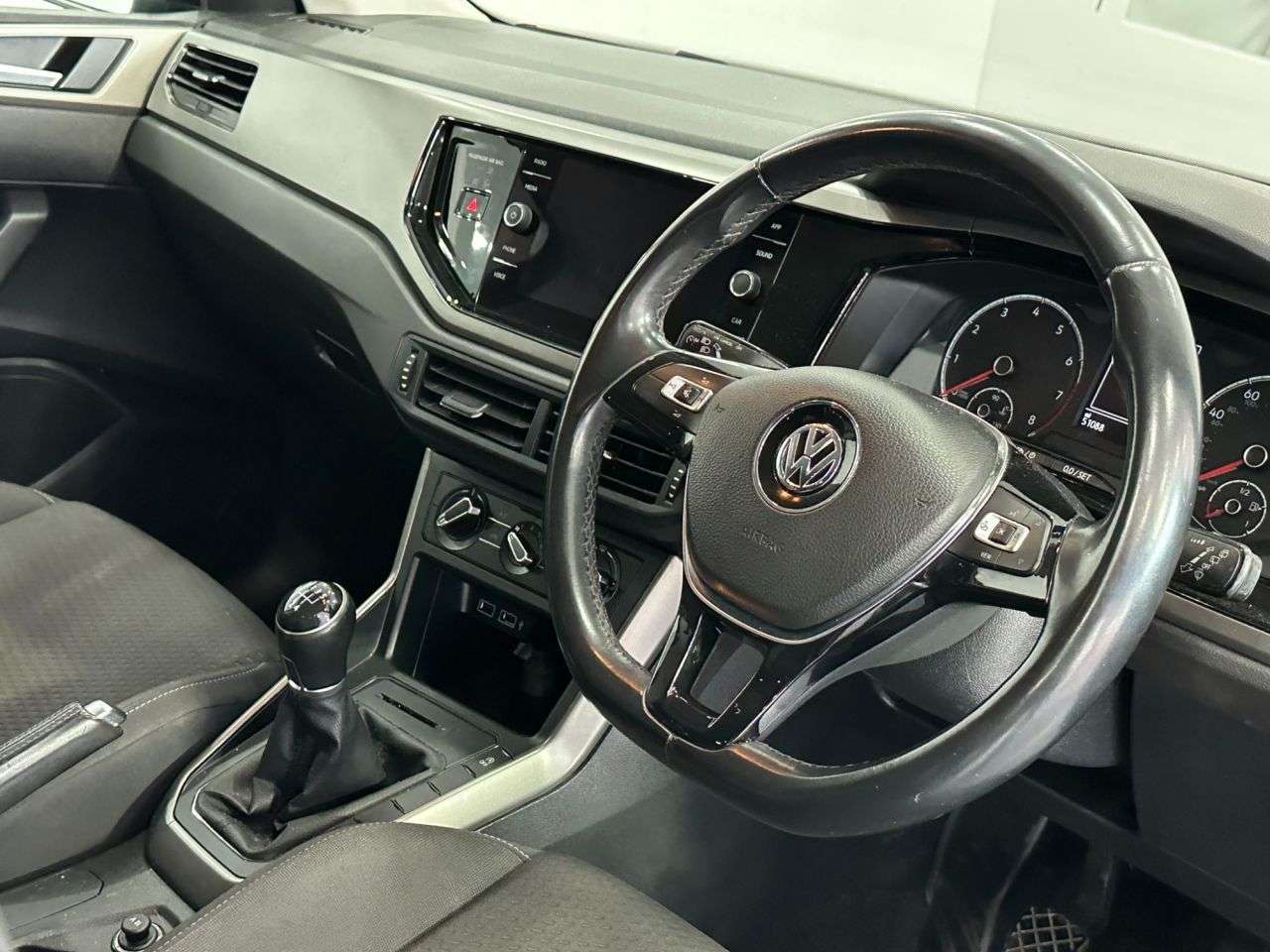 2018 VOLKSWAGEN POLO 2018 VOLKSWAGEN POLO