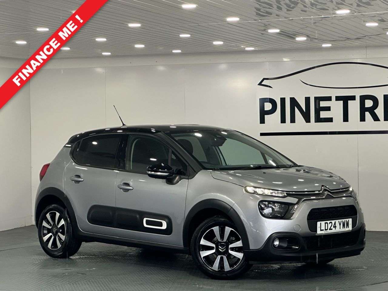 A 2024 CITROEN C3 1.2 PureTech PLUS Hatchback 5dr Petrol Manual Euro 6 (s/s) (83 ps) A 2024 CITROEN C3 1.2 PureTech PLUS Hatchback 5dr Petrol Manual Euro 6 (s/s) (83 ps)