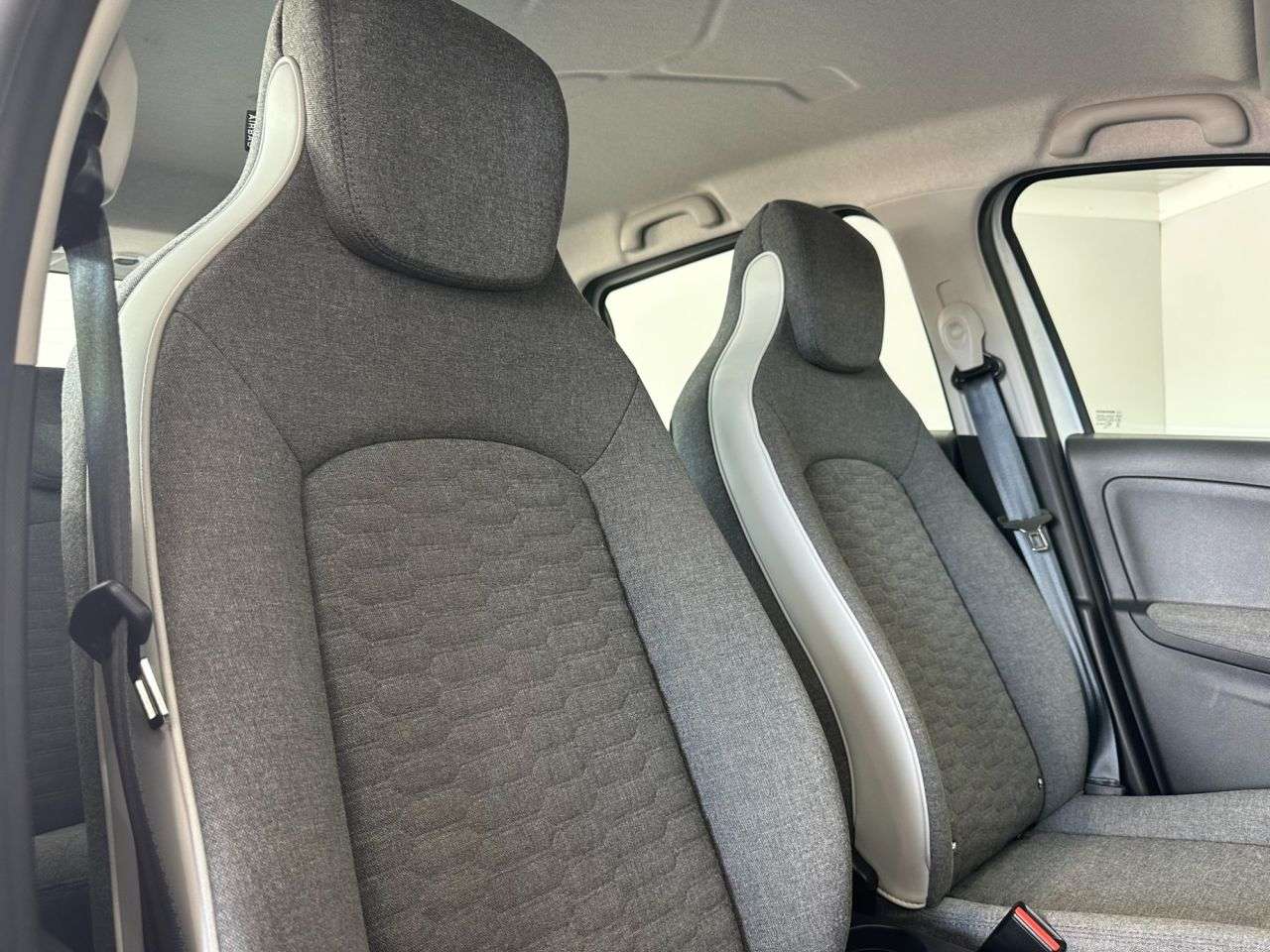 2020 RENAULT ZOE 2020 RENAULT ZOE