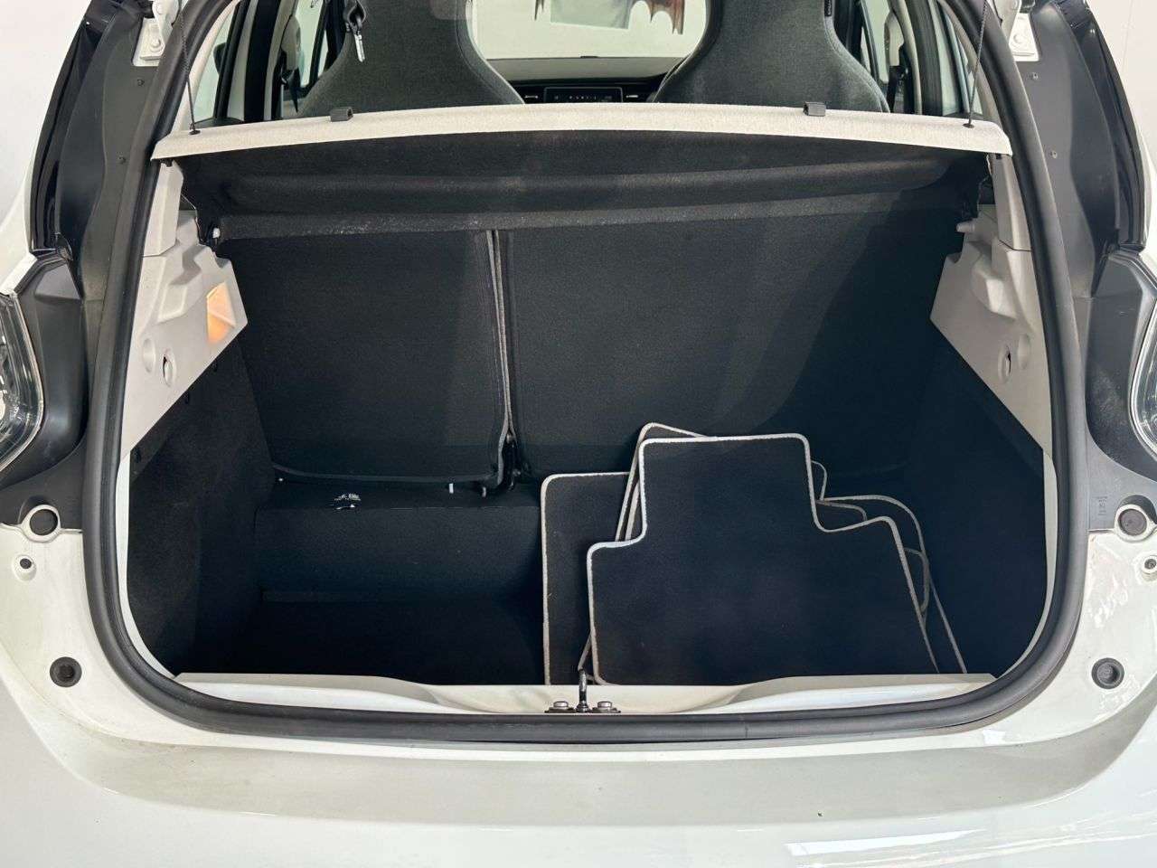 2020 RENAULT ZOE 2020 RENAULT ZOE