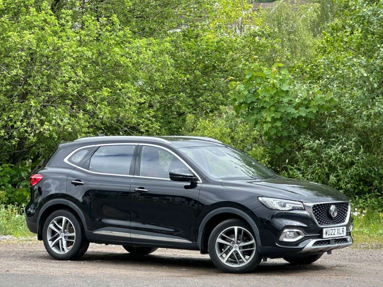A 2022 MG MG HS 1.5 T-GDI Exclusive SUV 5dr Petrol DCT Euro 6 (s/s) (162 ps) A 2022 MG MG HS 1.5 T-GDI Exclusive SUV 5dr Petrol DCT Euro 6 (s/s) (162 ps)
