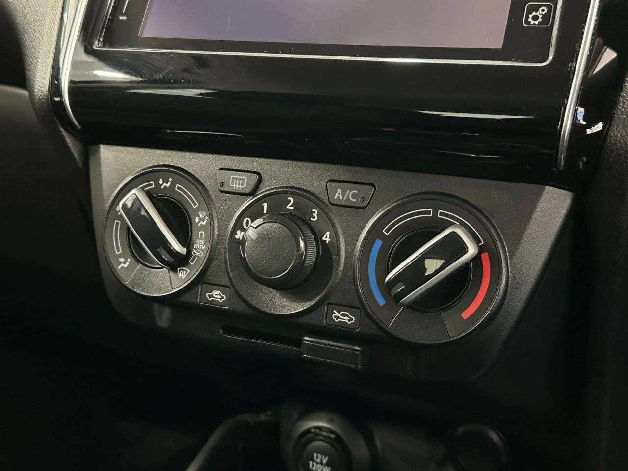 2023 SUZUKI SWIFT 2023 SUZUKI SWIFT