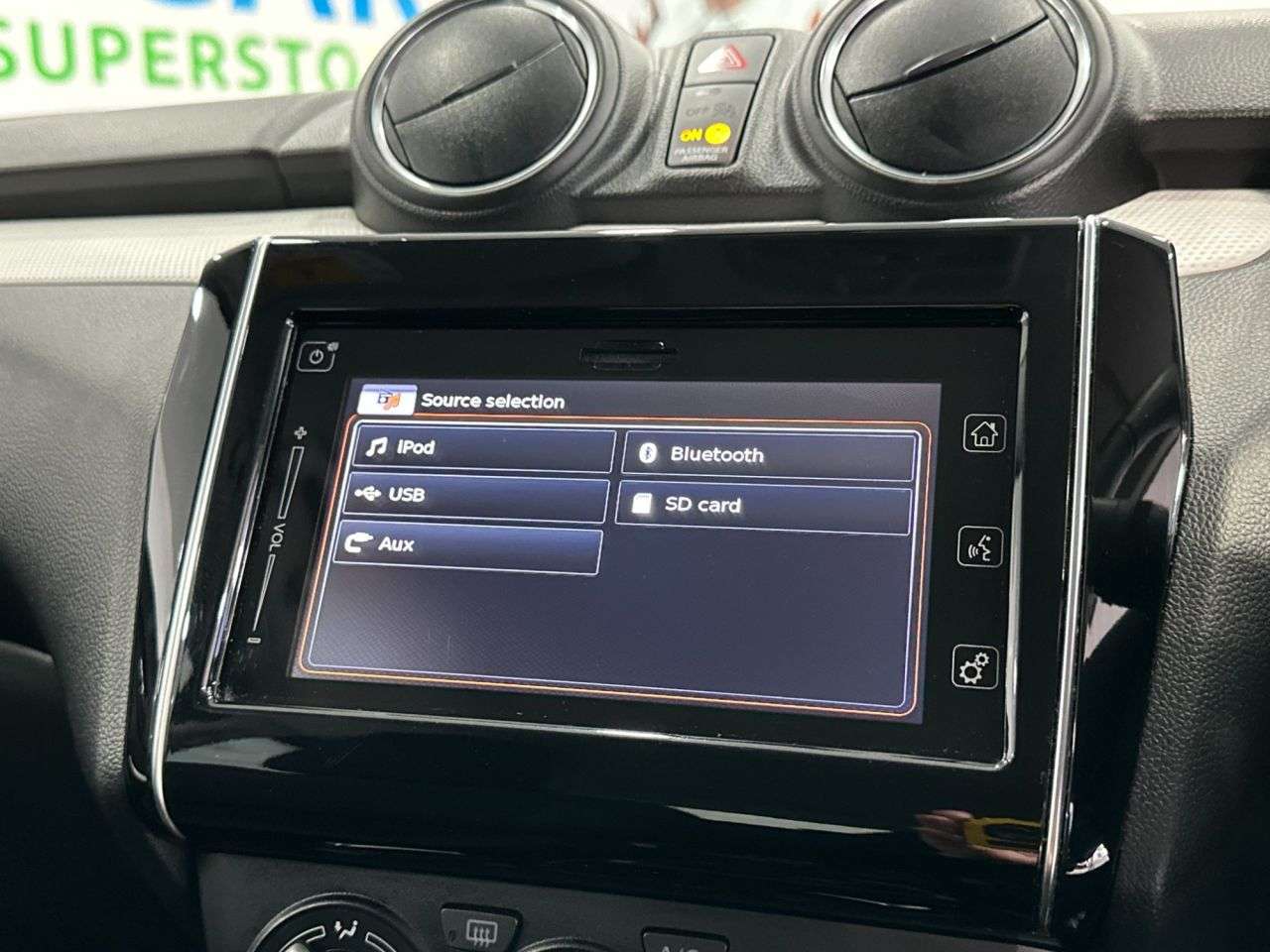 2023 SUZUKI SWIFT 2023 SUZUKI SWIFT