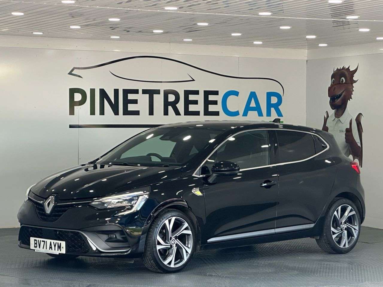 A 2021 RENAULT CLIO 1.0 TCe RS Line Hatchback 5dr Petrol Manual Euro 6 (s/s) (90 ps) A 2021 RENAULT CLIO 1.0 TCe RS Line Hatchback 5dr Petrol Manual Euro 6 (s/s) (90 ps)