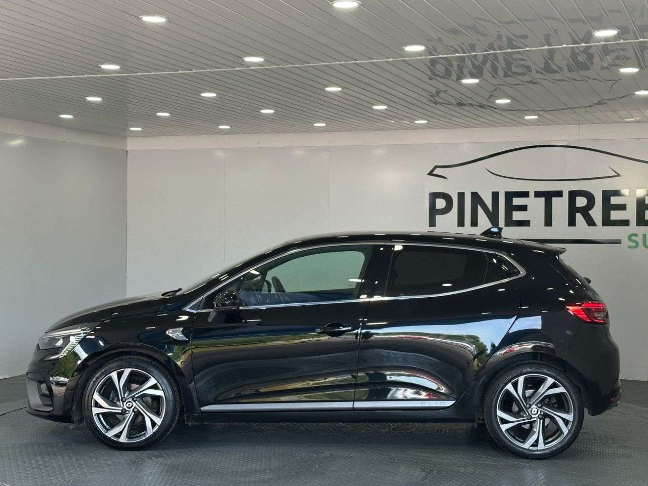 2021 RENAULT CLIO 2021 RENAULT CLIO