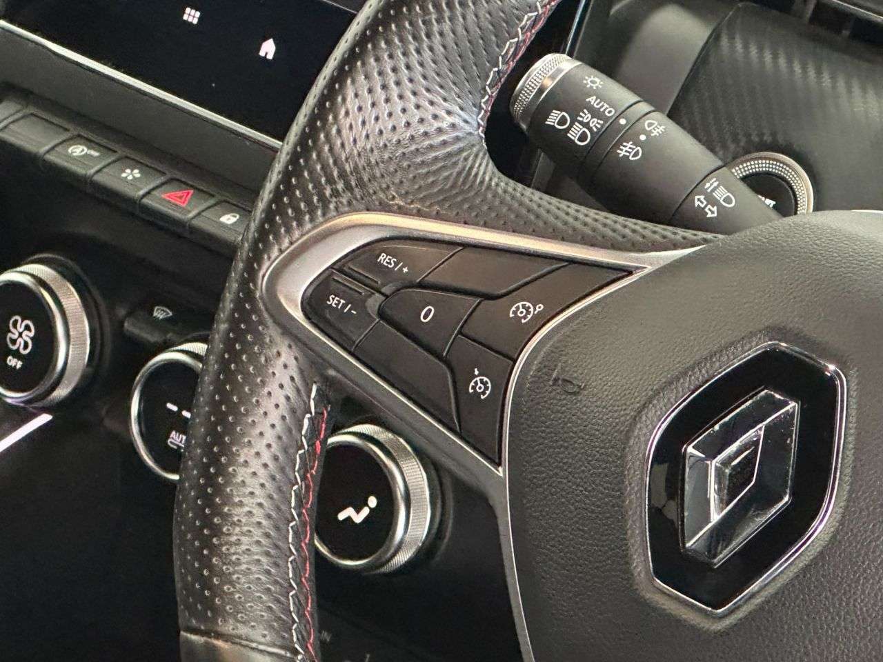 2021 RENAULT CLIO 2021 RENAULT CLIO
