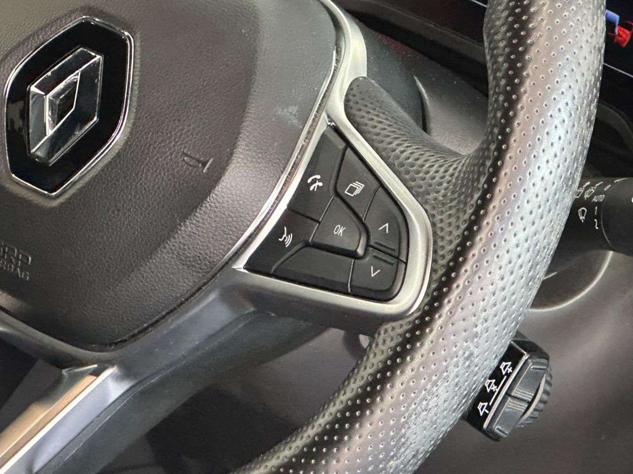 2021 RENAULT CLIO 2021 RENAULT CLIO