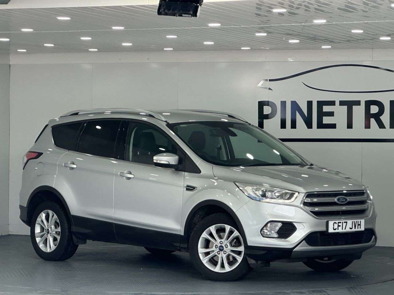A 2017 FORD KUGA TITANIUM A 2017 FORD KUGA TITANIUM