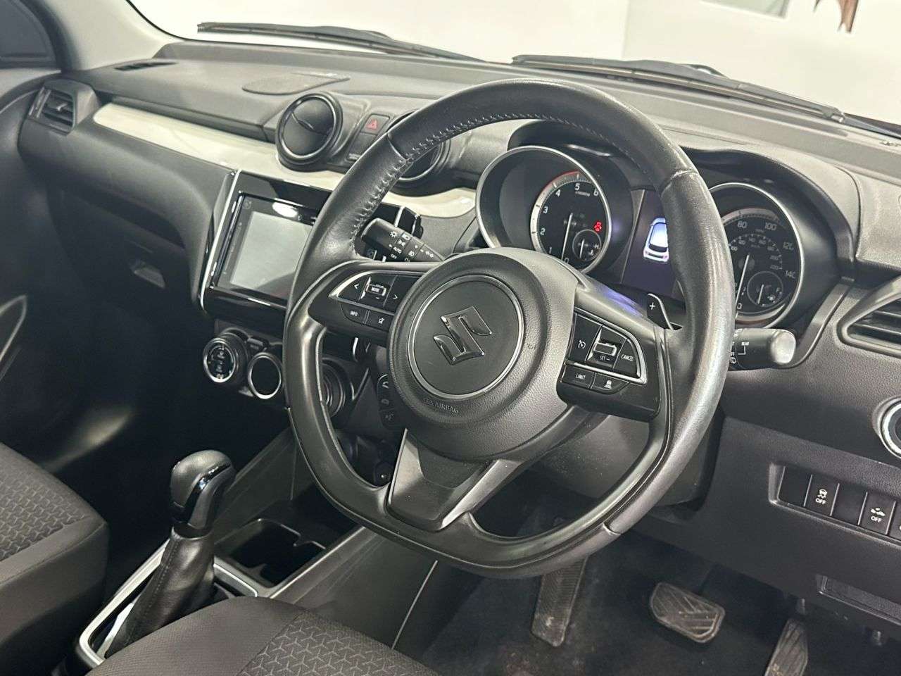 2019 SUZUKI SWIFT 2019 SUZUKI SWIFT