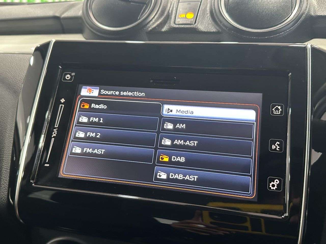 2019 SUZUKI SWIFT 2019 SUZUKI SWIFT