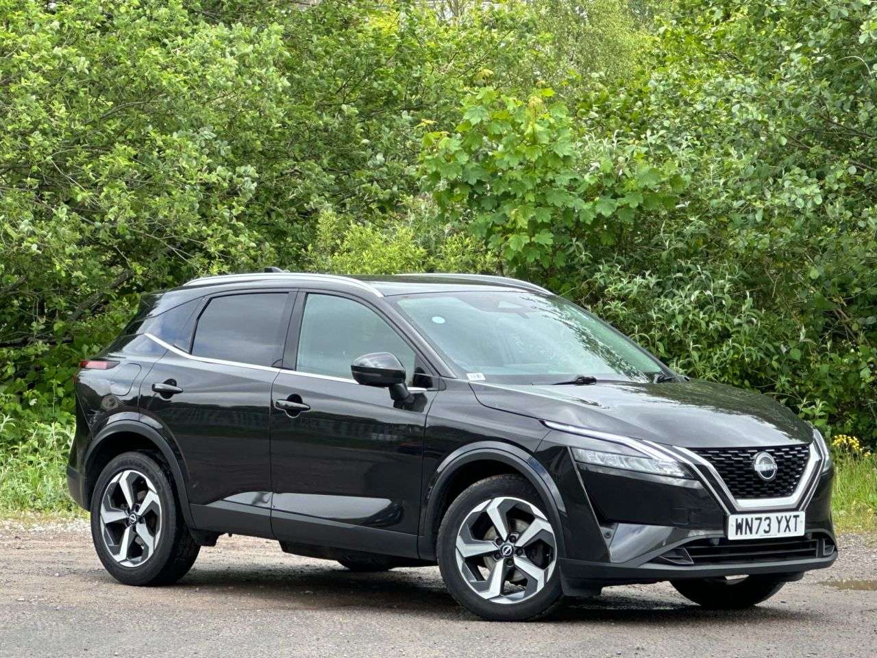 A 2023 NISSAN QASHQAI 1.3 DIG-T MHEV N-Connecta SUV 5dr Petrol Hybrid Manual Euro 6 (s/s) (140 ps A 2023 NISSAN QASHQAI 1.3 DIG-T MHEV N-Connecta SUV 5dr Petrol Hybrid Manual Euro 6 (s/s) (140 ps