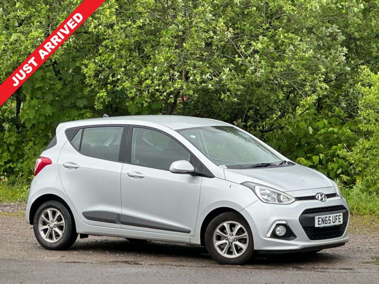 A 2015 HYUNDAI I10 1.0 Blue Drive Premium Hatchback 5dr Petrol Manual Euro 6 (s/s) (66 ps) A 2015 HYUNDAI I10 1.0 Blue Drive Premium Hatchback 5dr Petrol Manual Euro 6 (s/s) (66 ps)