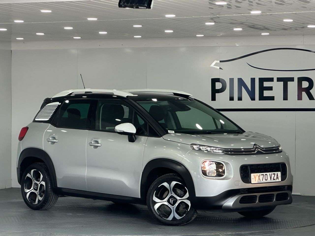 A 2021 CITROEN C3 AIRCROSS 1.2 PureTech Flair SUV 5dr Petrol Manual 6 Spd Euro 6 (s/s) (110 ps) A 2021 CITROEN C3 AIRCROSS 1.2 PureTech Flair SUV 5dr Petrol Manual 6 Spd Euro 6 (s/s) (110 ps)