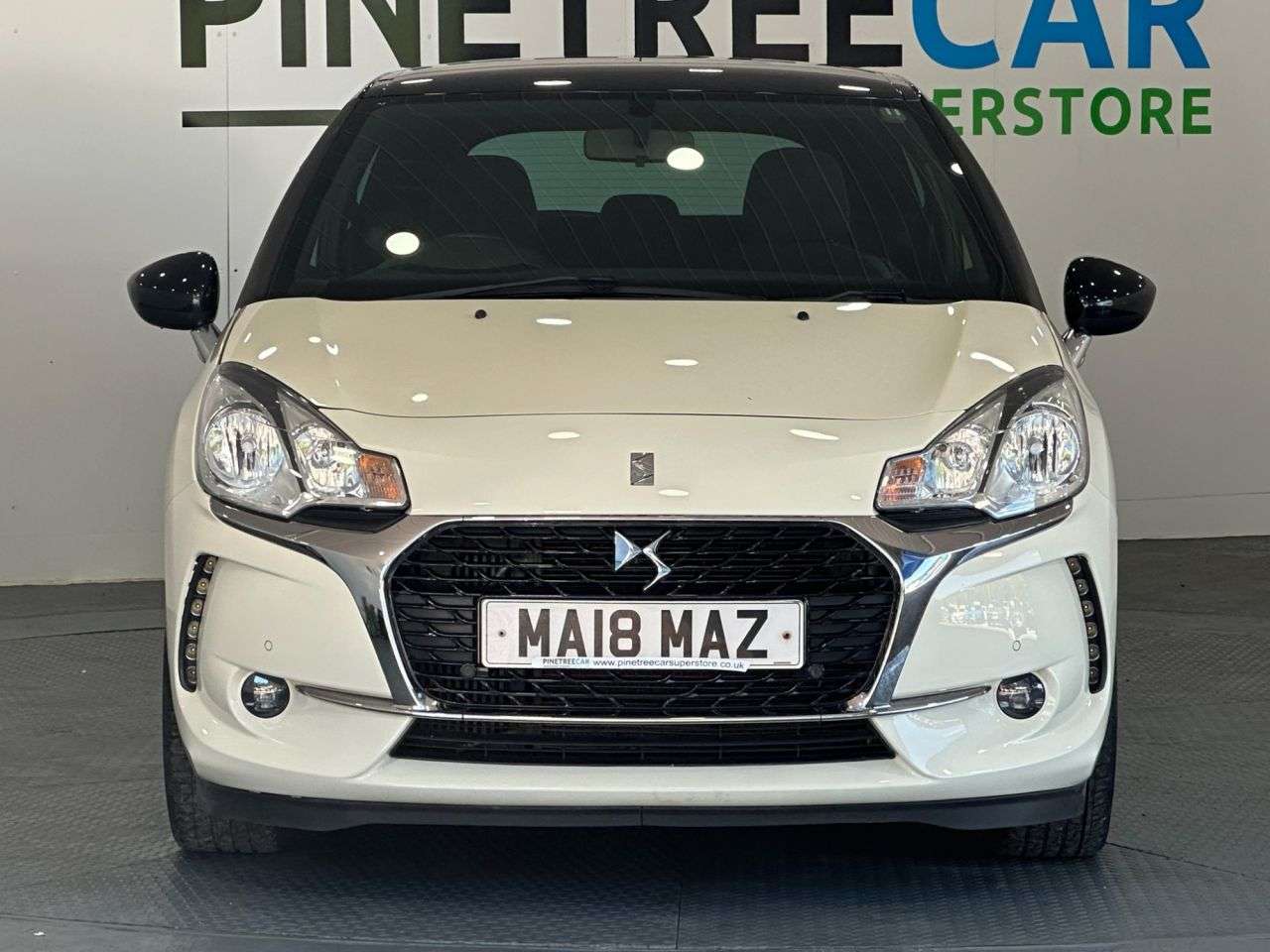 A 2018 DS AUTOMOBILES DS 3 1.2 PureTech Parthenon Cream Hatchback 3dr Petrol Manual Euro 6 (s/s) (110 A 2018 DS AUTOMOBILES DS 3 1.2 PureTech Parthenon Cream Hatchback 3dr Petrol Manual Euro 6 (s/s) (110