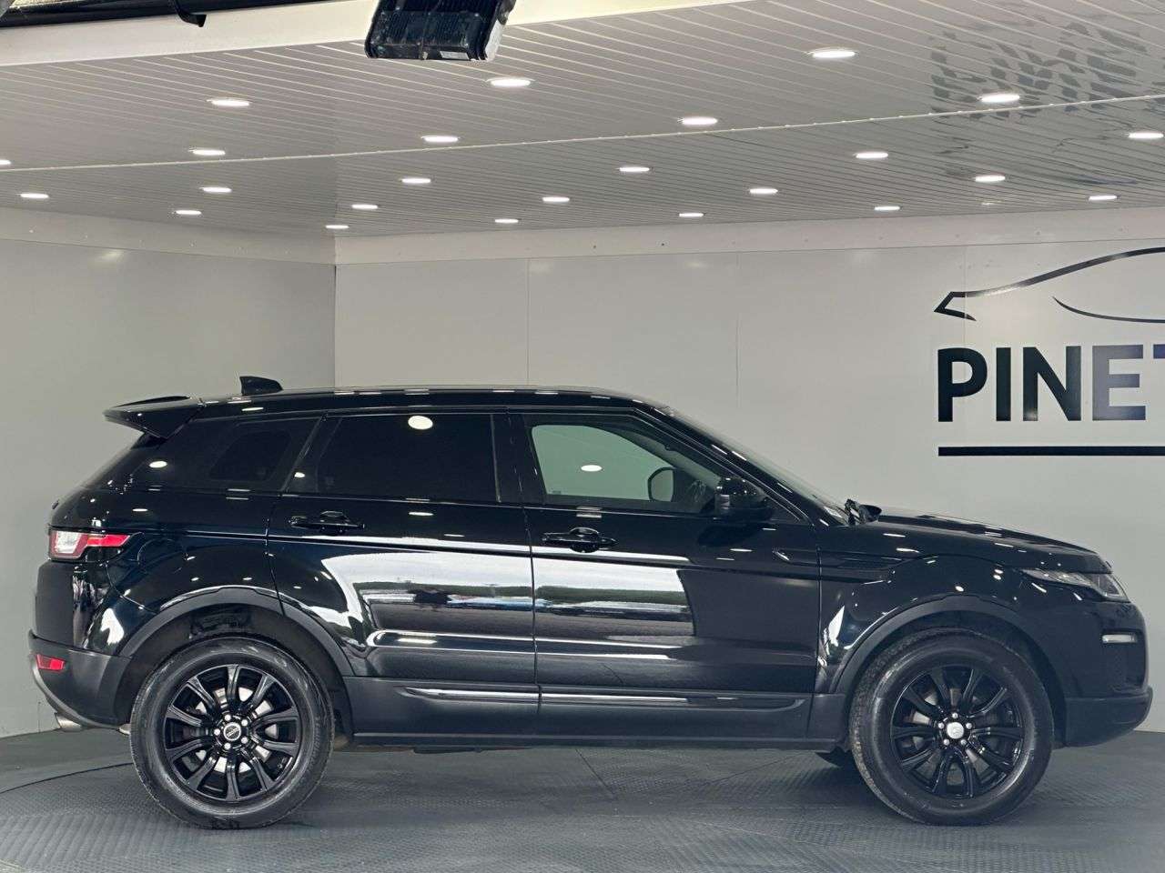 2018 LAND ROVER RANGE ROVER EVOQUE 2018 LAND ROVER RANGE ROVER EVOQUE