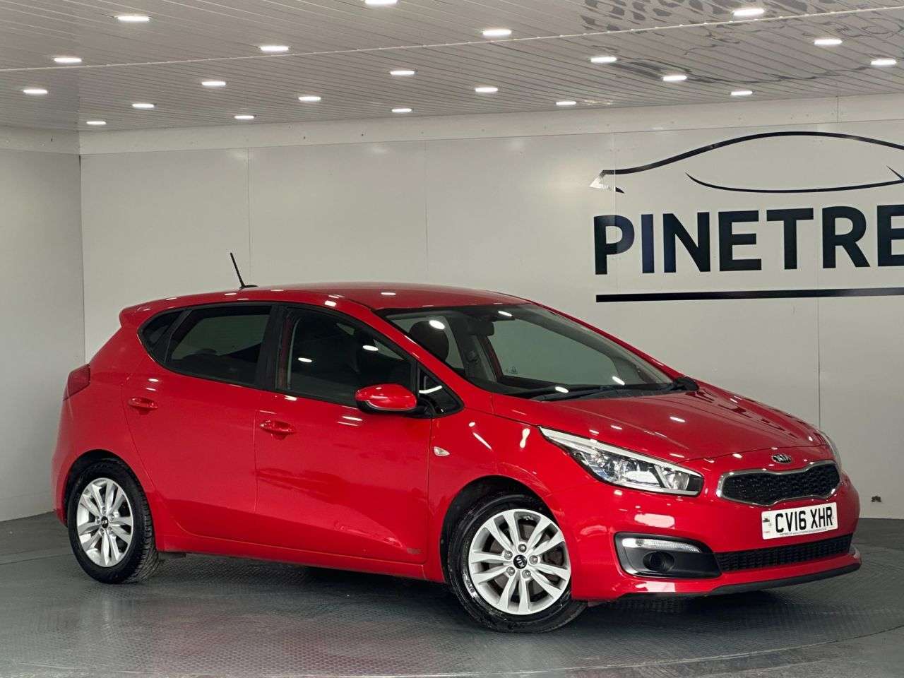 A 2016 KIA CEED 1.4 SR7 Hatchback 5dr Petrol Manual Euro 6 (98 bhp) A 2016 KIA CEED 1.4 SR7 Hatchback 5dr Petrol Manual Euro 6 (98 bhp)