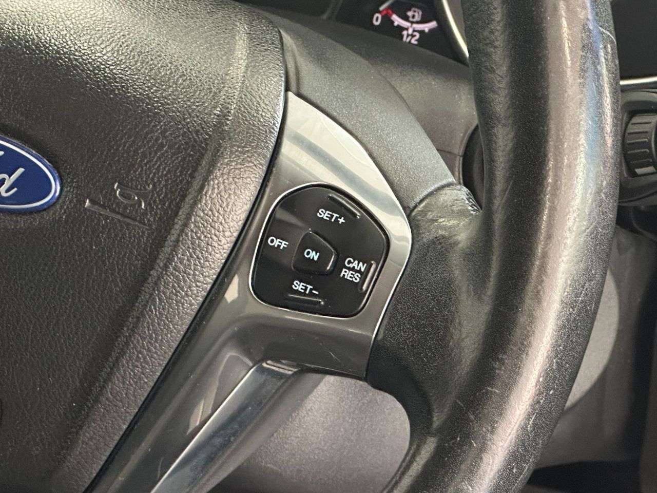 2017 FORD ECOSPORT 2017 FORD ECOSPORT