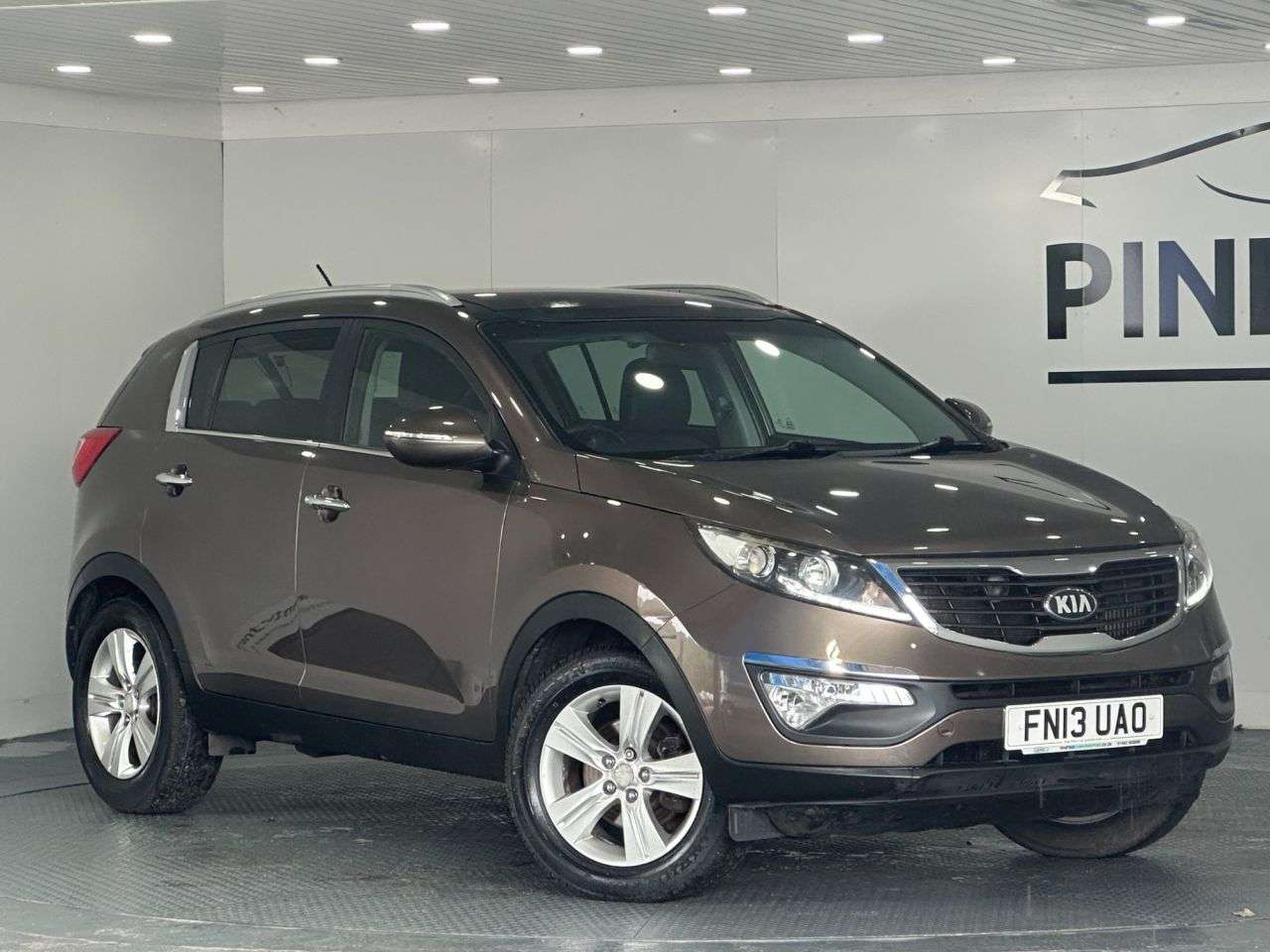 A 2013 KIA SPORTAGE 1.7 CRDi EcoDynamics 2 SUV 5dr Diesel Manual 2WD Euro 5 (s/s) (114 bhp) A 2013 KIA SPORTAGE 1.7 CRDi EcoDynamics 2 SUV 5dr Diesel Manual 2WD Euro 5 (s/s) (114 bhp)
