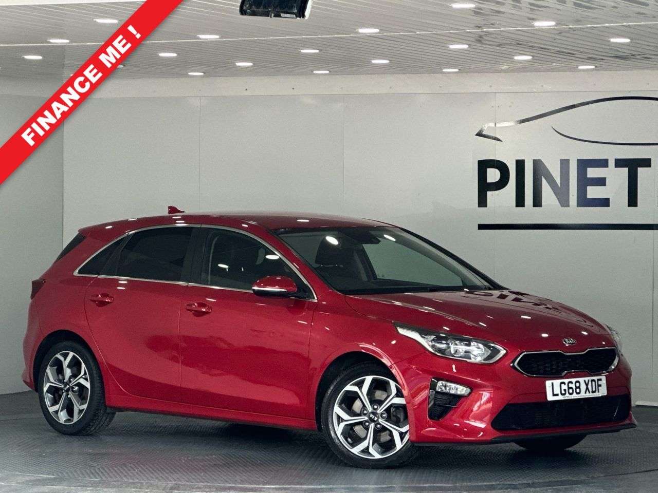 A 2018 KIA CEED 1.4 T-GDi 3 Hatchback 5dr Petrol Manual Euro 6 (s/s) (138 bhp) A 2018 KIA CEED 1.4 T-GDi 3 Hatchback 5dr Petrol Manual Euro 6 (s/s) (138 bhp)