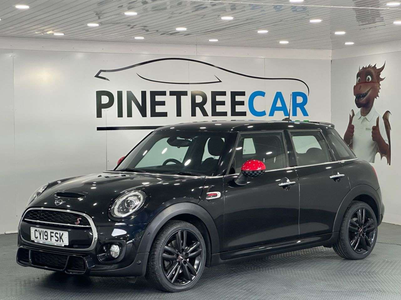 A 2019 MINI HATCH 2.0 Cooper S Sport Hatchback 5dr Petrol Manual Euro 6 (s/s) (192 ps) A 2019 MINI HATCH 2.0 Cooper S Sport Hatchback 5dr Petrol Manual Euro 6 (s/s) (192 ps)