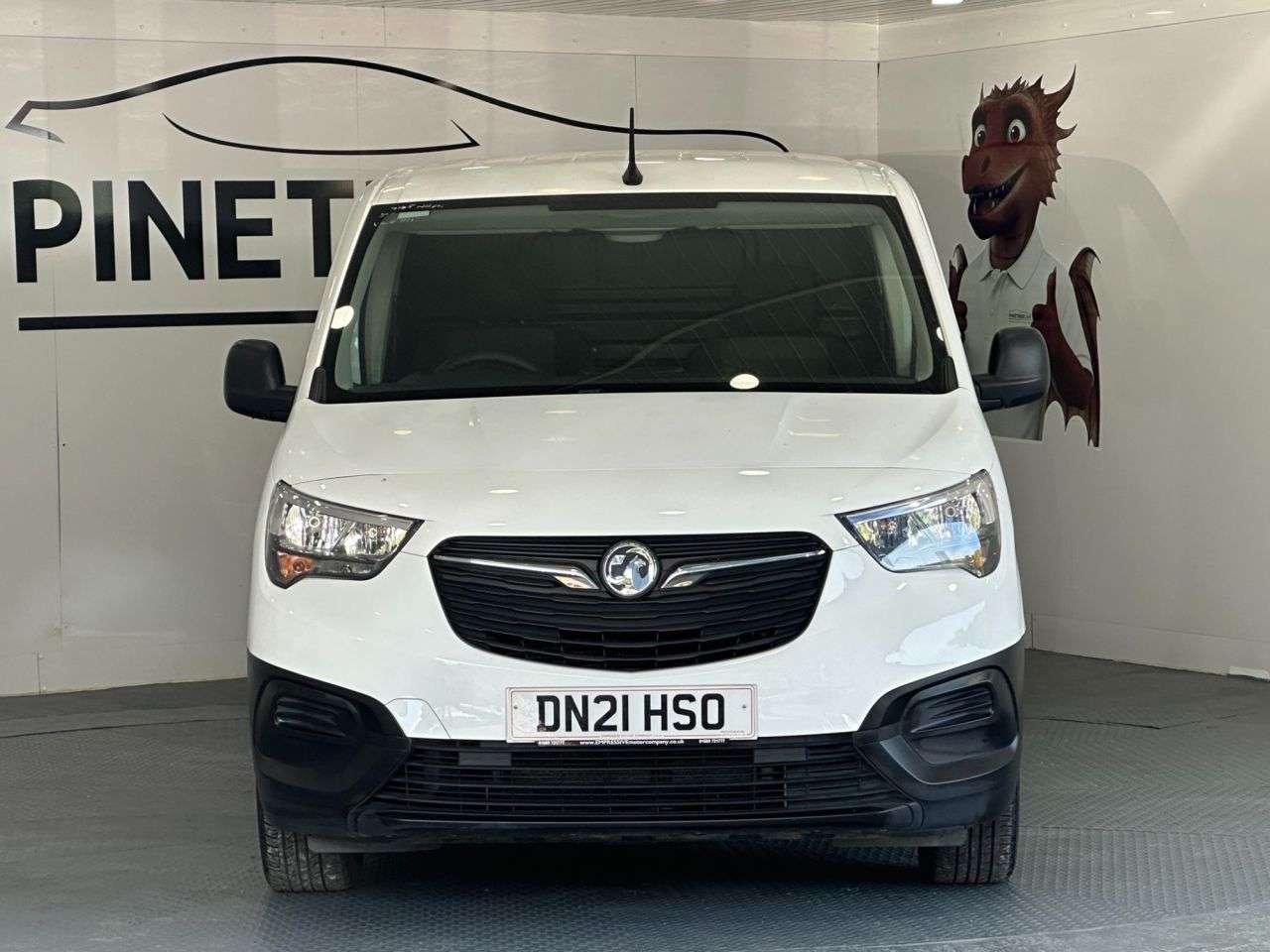 A 2021 VAUXHALL COMBO 1.5 Turbo D 2300 Dynamic Panel Van 4dr Diesel Manual L2 H1 Euro 6 (100 ps) A 2021 VAUXHALL COMBO 1.5 Turbo D 2300 Dynamic Panel Van 4dr Diesel Manual L2 H1 Euro 6 (100 ps)