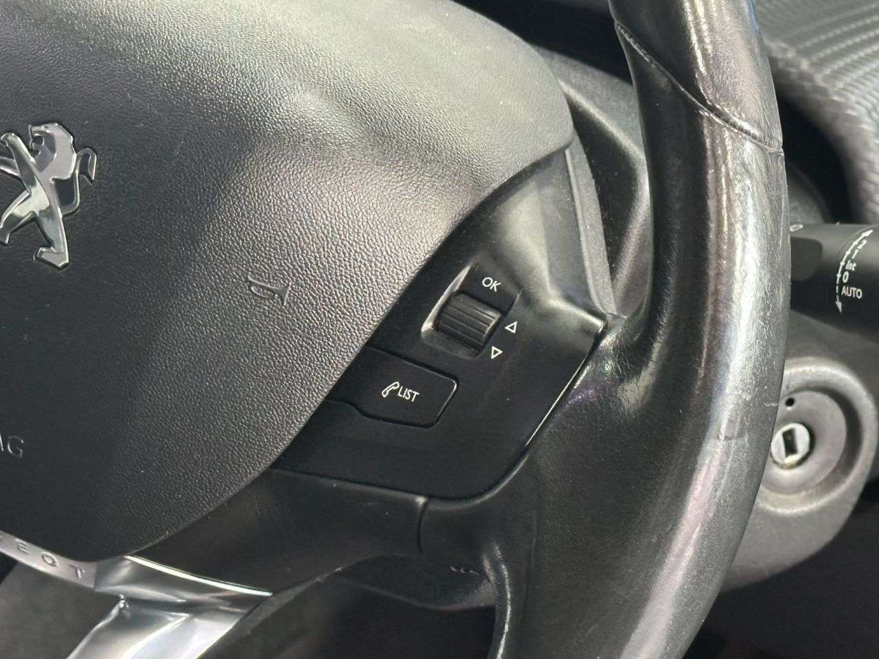 2015 PEUGEOT 2008 2015 PEUGEOT 2008