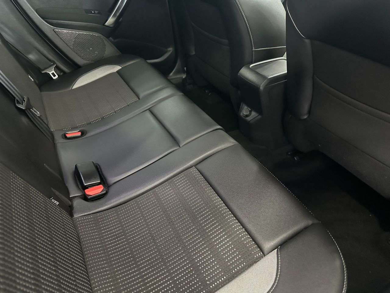 2015 PEUGEOT 2008 2015 PEUGEOT 2008