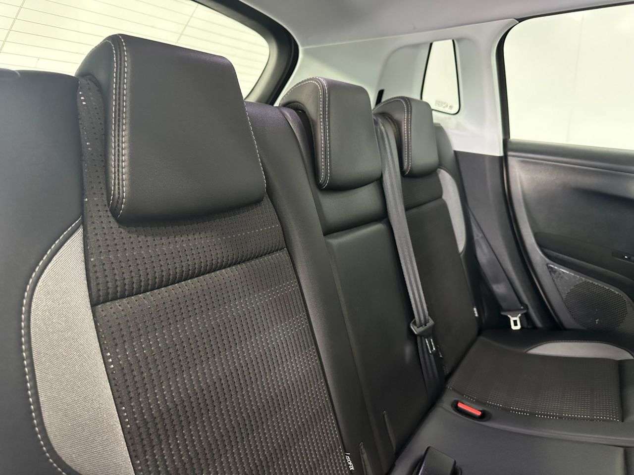 2015 PEUGEOT 2008 2015 PEUGEOT 2008