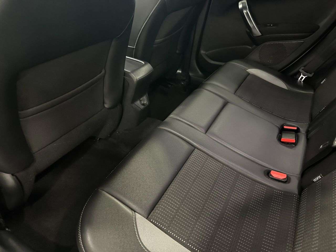 2015 PEUGEOT 2008 2015 PEUGEOT 2008