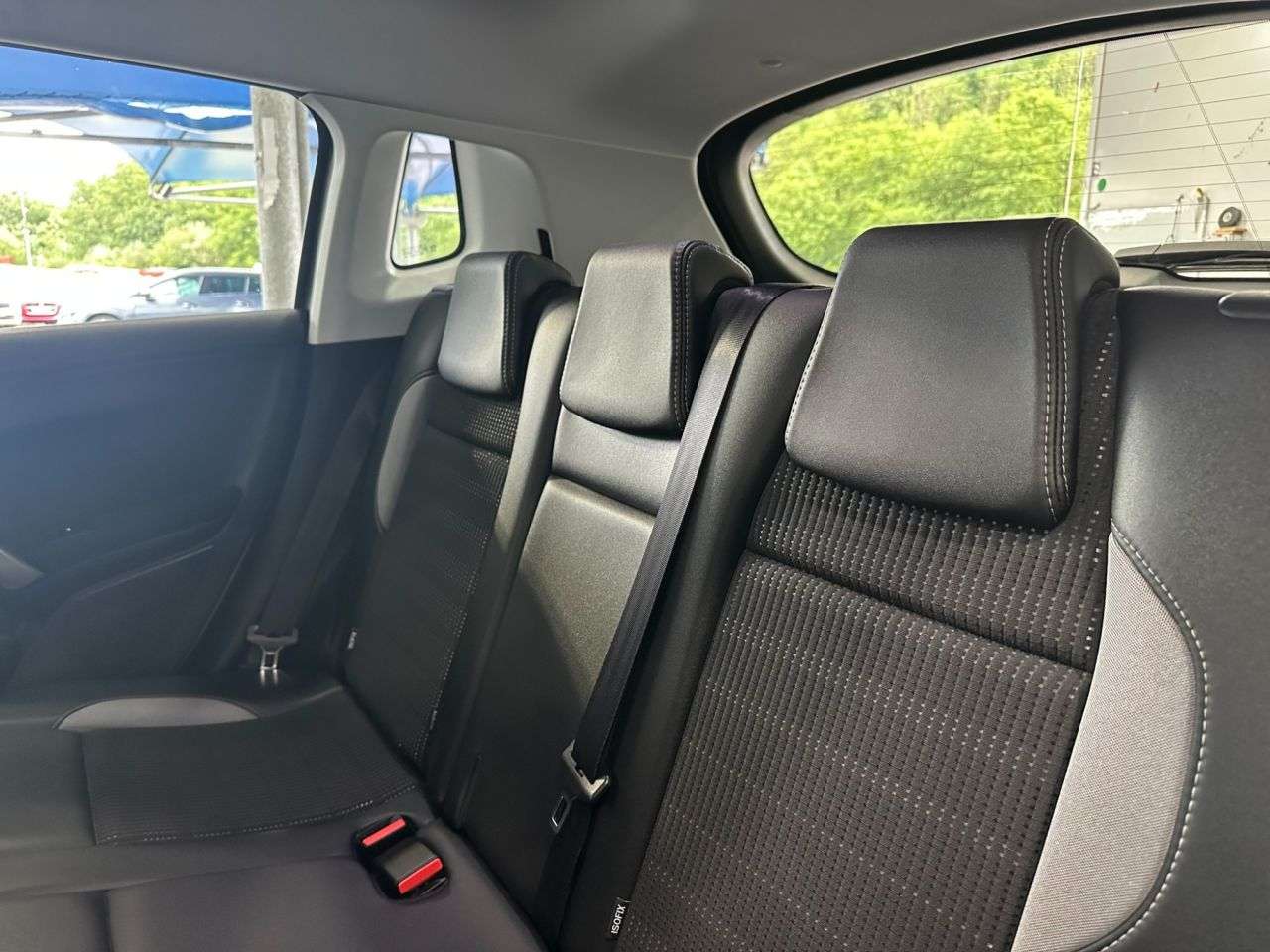 2015 PEUGEOT 2008 2015 PEUGEOT 2008