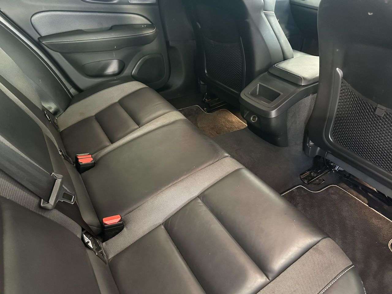 2019 VOLVO V60 2019 VOLVO V60
