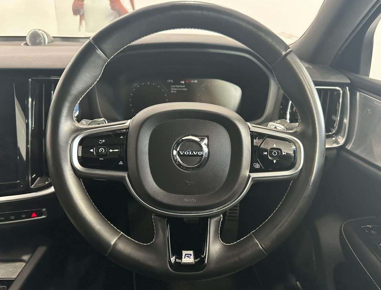 2019 VOLVO V60 2019 VOLVO V60