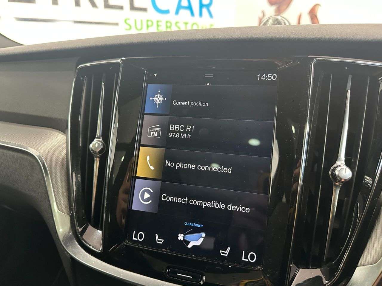 2019 VOLVO V60 2019 VOLVO V60
