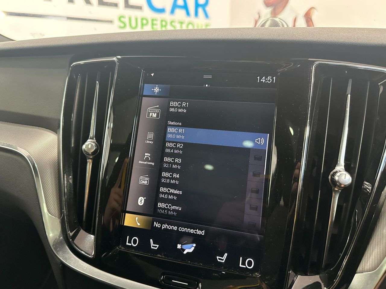 2019 VOLVO V60 2019 VOLVO V60