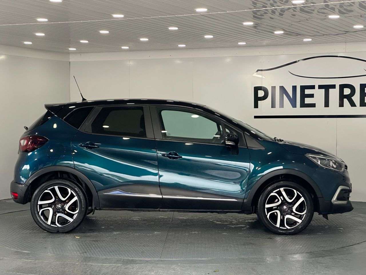 2019 RENAULT CAPTUR 2019 RENAULT CAPTUR