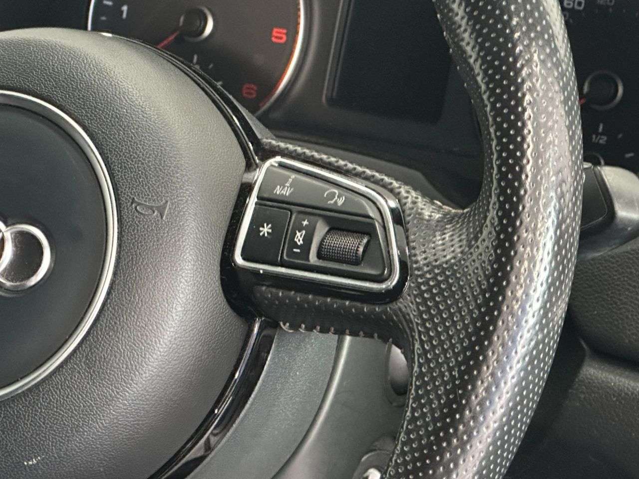 2016 AUDI Q3 2016 AUDI Q3
