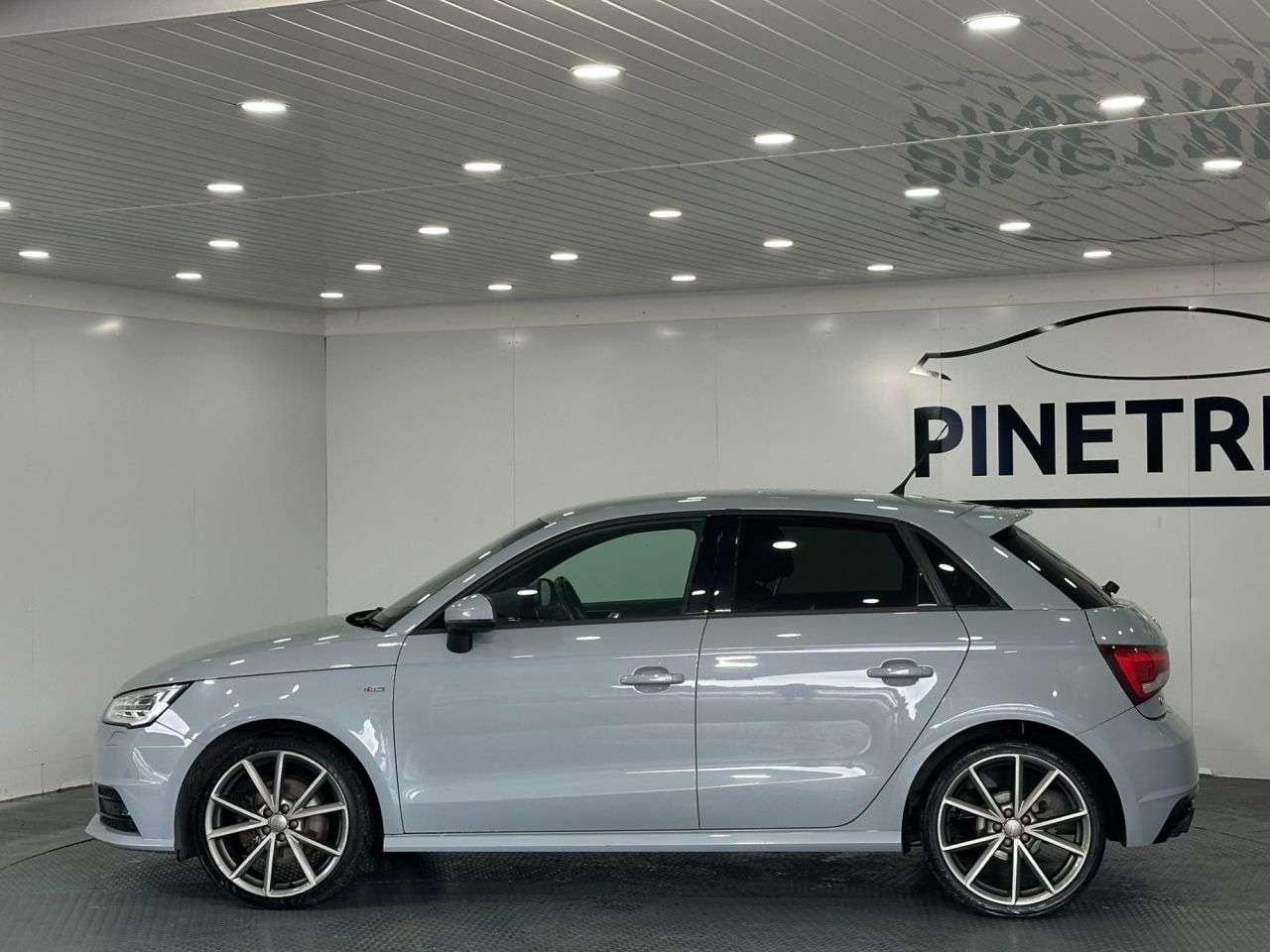 2018 AUDI A1 2018 AUDI A1