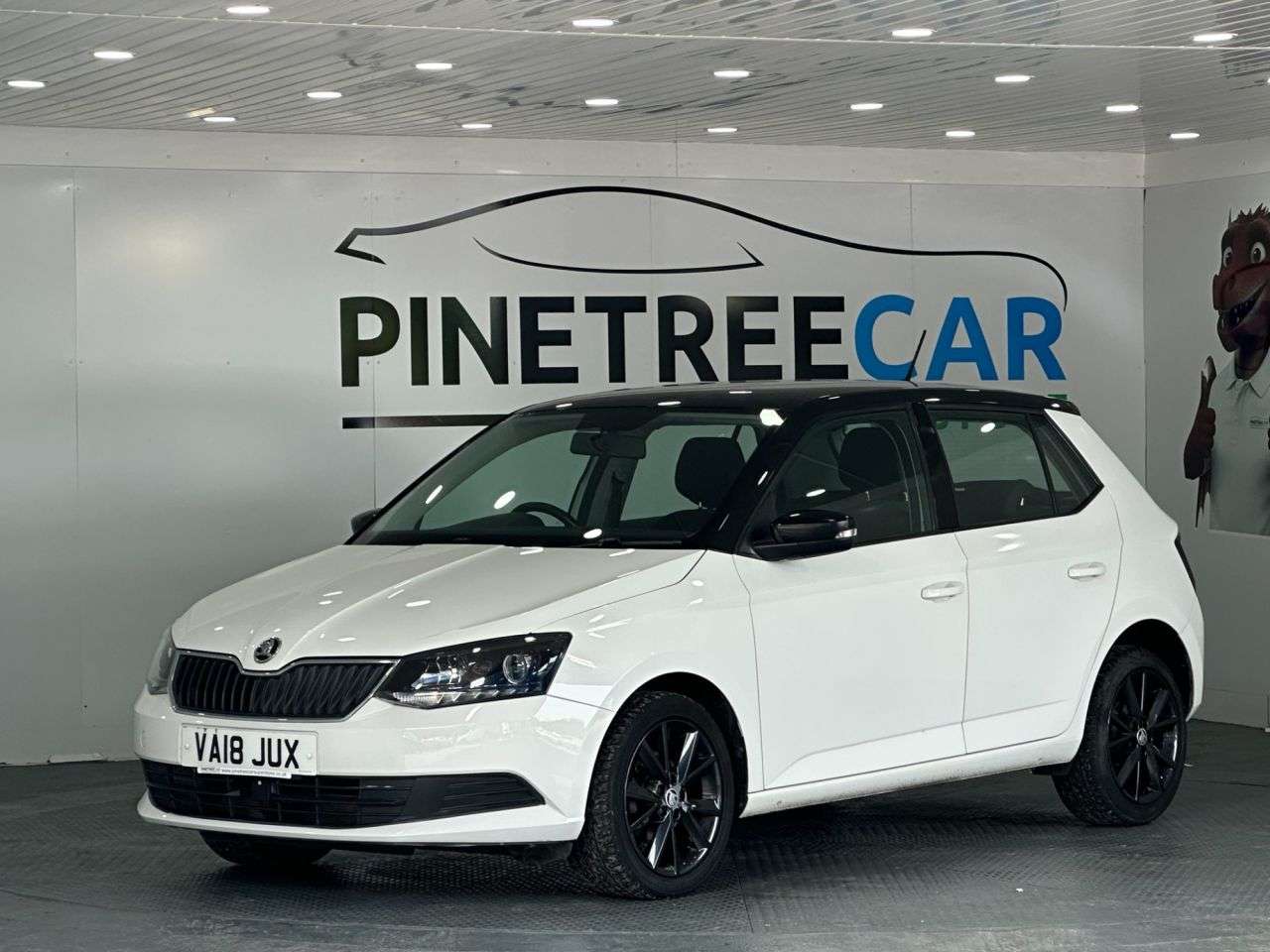 A 2018 SKODA FABIA 1.0 TSI Colour Edition Hatchback 5dr Petrol Manual Euro 6 (s/s) (95 ps) A 2018 SKODA FABIA 1.0 TSI Colour Edition Hatchback 5dr Petrol Manual Euro 6 (s/s) (95 ps)