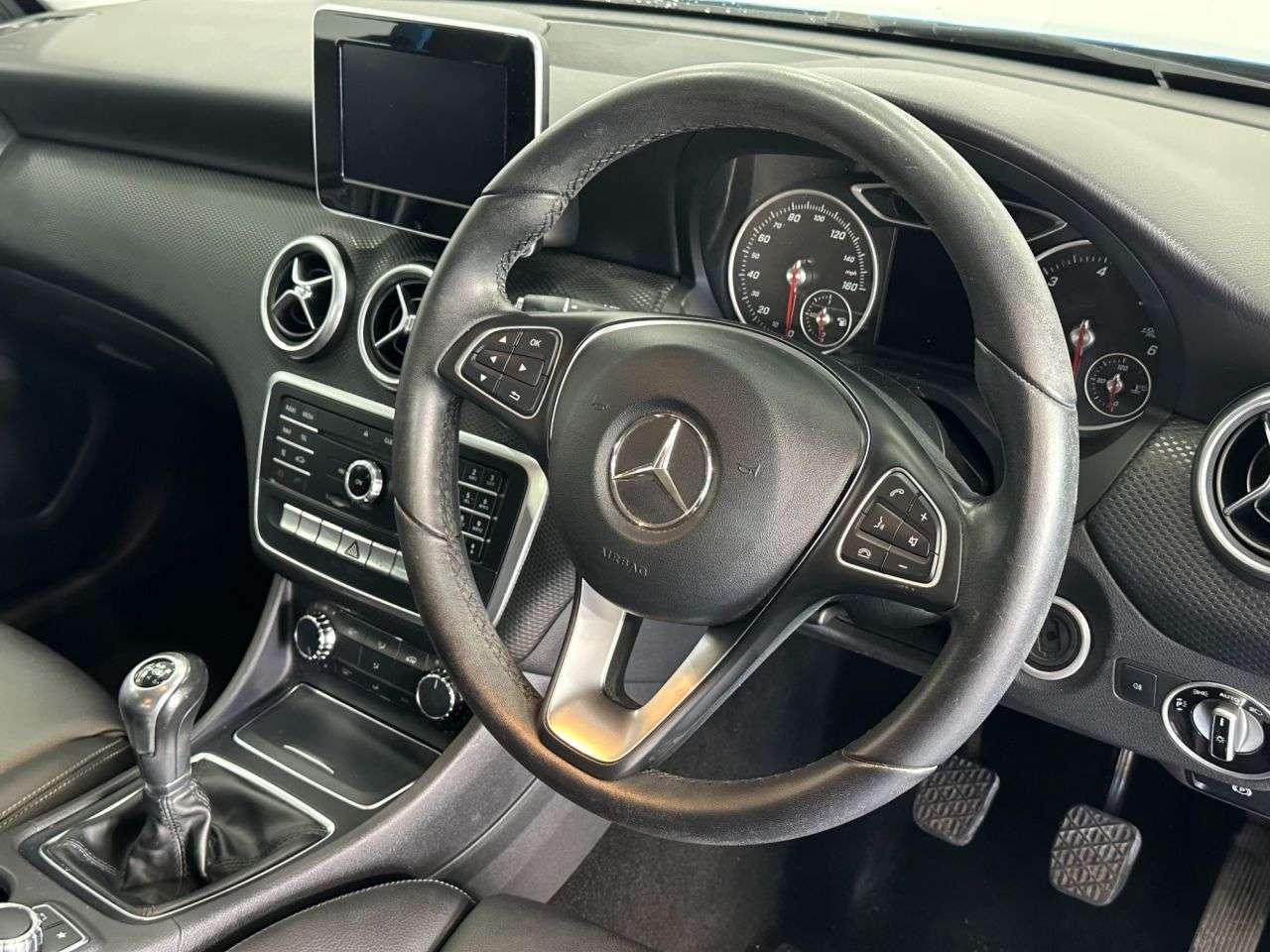 2016 MERCEDES-BENZ A-CLASS 2016 MERCEDES-BENZ A-CLASS