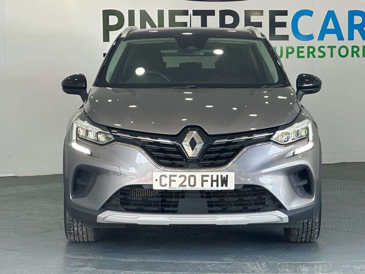 A 2020 RENAULT CAPTUR 1.0 TCe Iconic SUV 5dr Petrol Manual Euro 6 (s/s) (100 ps) A 2020 RENAULT CAPTUR 1.0 TCe Iconic SUV 5dr Petrol Manual Euro 6 (s/s) (100 ps)