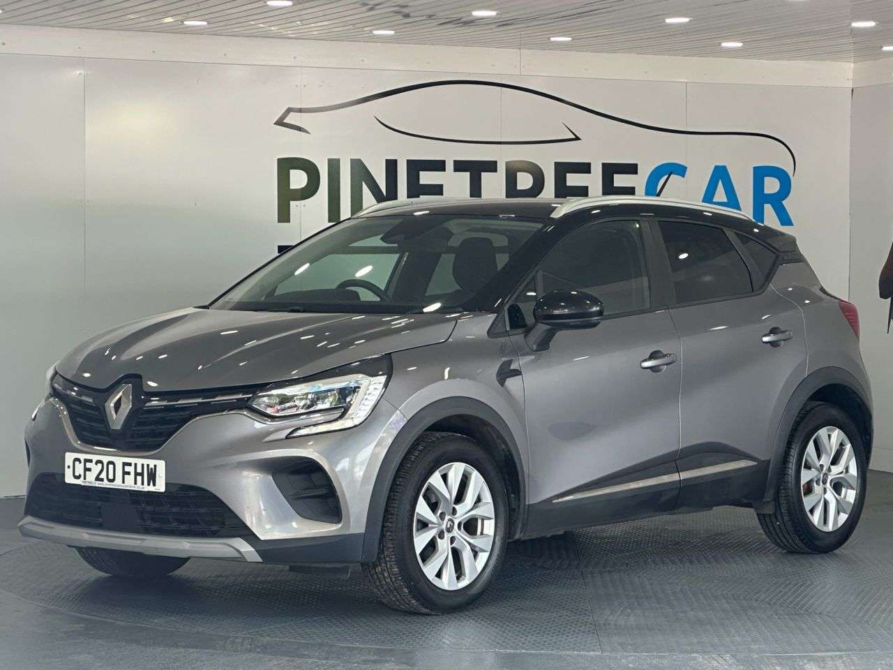 A 2020 RENAULT CAPTUR 1.0 TCe Iconic SUV 5dr Petrol Manual Euro 6 (s/s) (100 ps) A 2020 RENAULT CAPTUR 1.0 TCe Iconic SUV 5dr Petrol Manual Euro 6 (s/s) (100 ps)