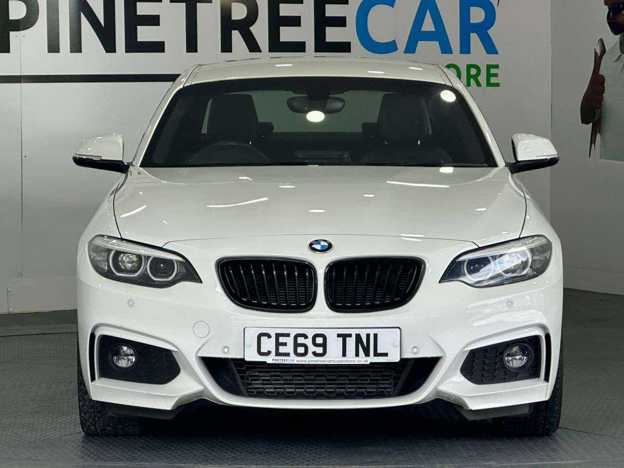 A 2019 BMW 2 SERIES 2.0 220d M Sport Coupe 2dr Diesel Auto Euro 6 (s/s) (190 ps) A 2019 BMW 2 SERIES 2.0 220d M Sport Coupe 2dr Diesel Auto Euro 6 (s/s) (190 ps)