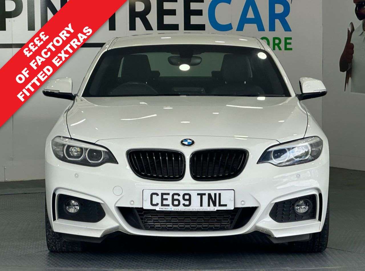 A 2019 BMW 2 SERIES 2.0 220d M Sport Coupe 2dr Diesel Auto Euro 6 (s/s) (190 ps) A 2019 BMW 2 SERIES 2.0 220d M Sport Coupe 2dr Diesel Auto Euro 6 (s/s) (190 ps)
