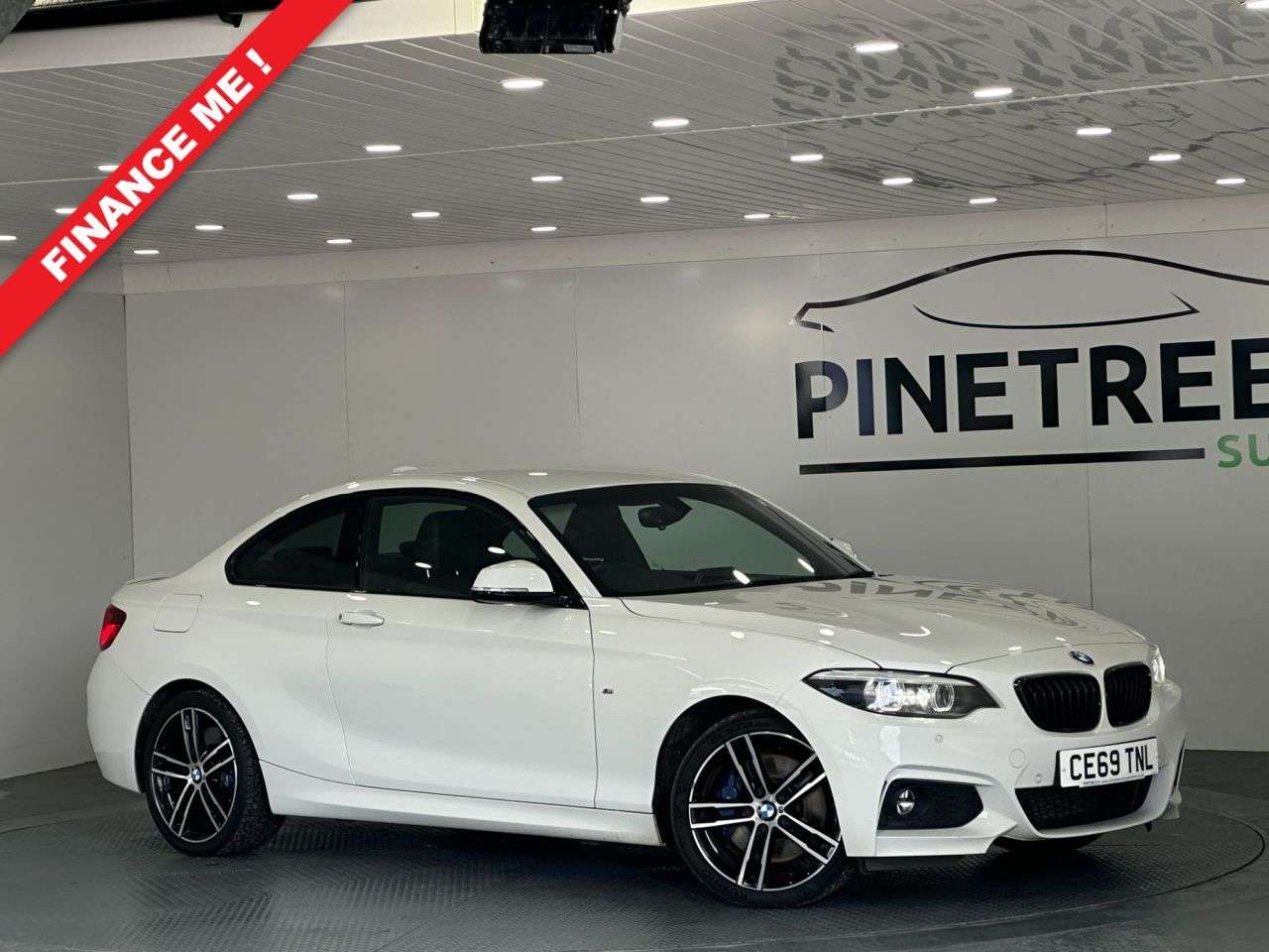 A 2019 BMW 2 SERIES 2.0 220d M Sport Coupe 2dr Diesel Auto Euro 6 (s/s) (190 ps) A 2019 BMW 2 SERIES 2.0 220d M Sport Coupe 2dr Diesel Auto Euro 6 (s/s) (190 ps)
